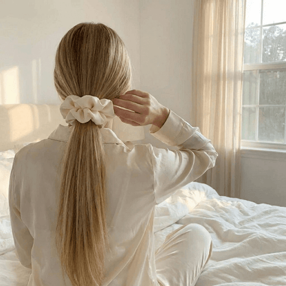 sleek™ scrunchie